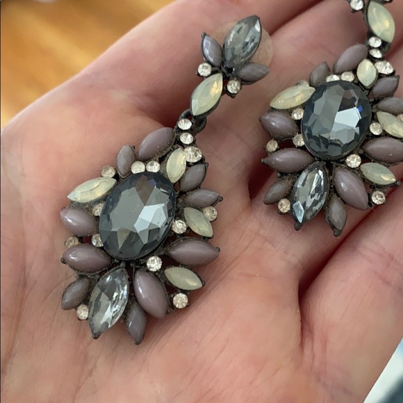 Dangle cluster earrings - Picture 2 of 6